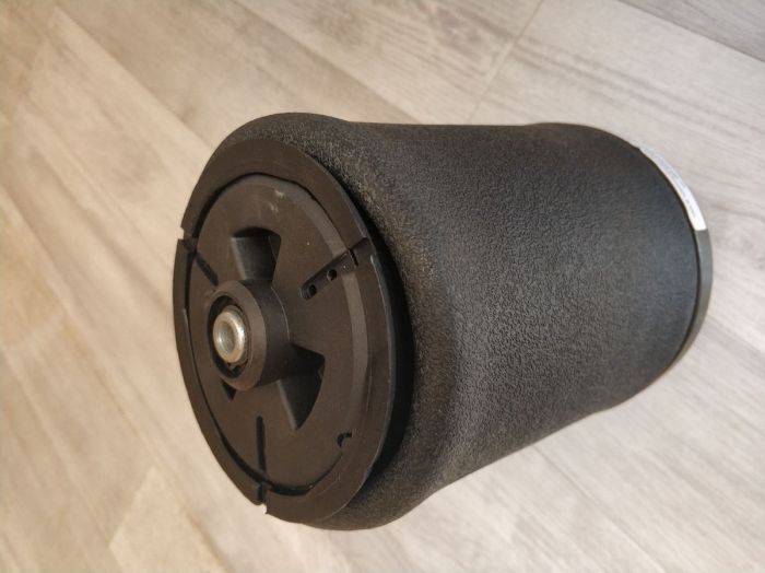 Пневмоподушка BMW E39 задняя