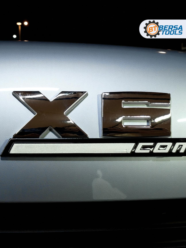 Эмблема пластиковая BMW X6 M Competition хром